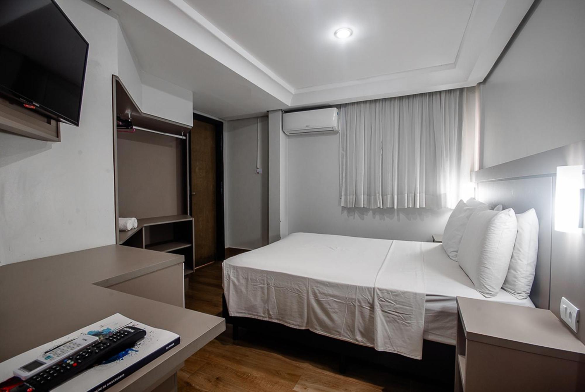Hotel Portinari Centro Фос ду Игуасу Екстериор снимка