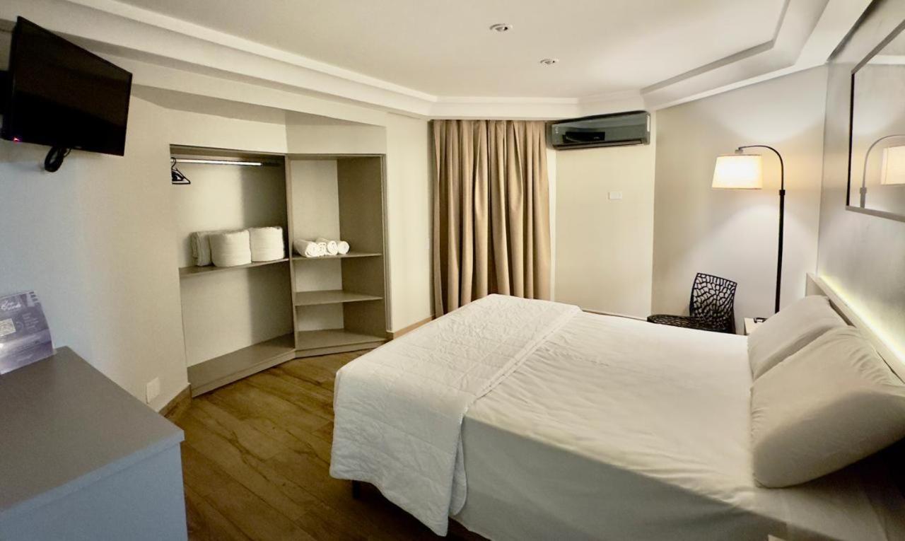 Hotel Portinari Centro Фос ду Игуасу Екстериор снимка